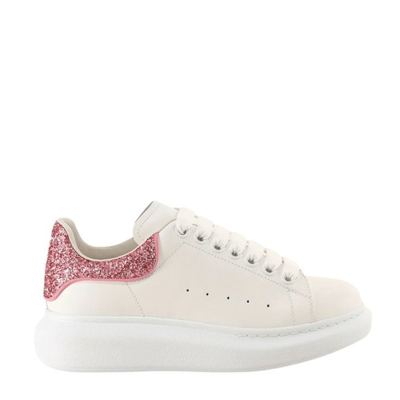 Alexander McQueen - Picture 1 of 5
